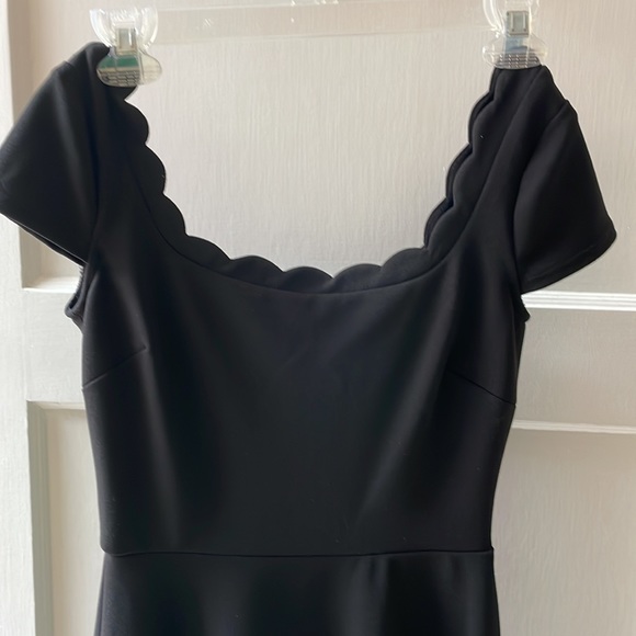 Scalloped Juniors Black Dress - Picture 2 of 6